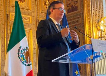 Espera Ebrard que pasaporte Covid de la Unión Europea no afecte a mexicanos