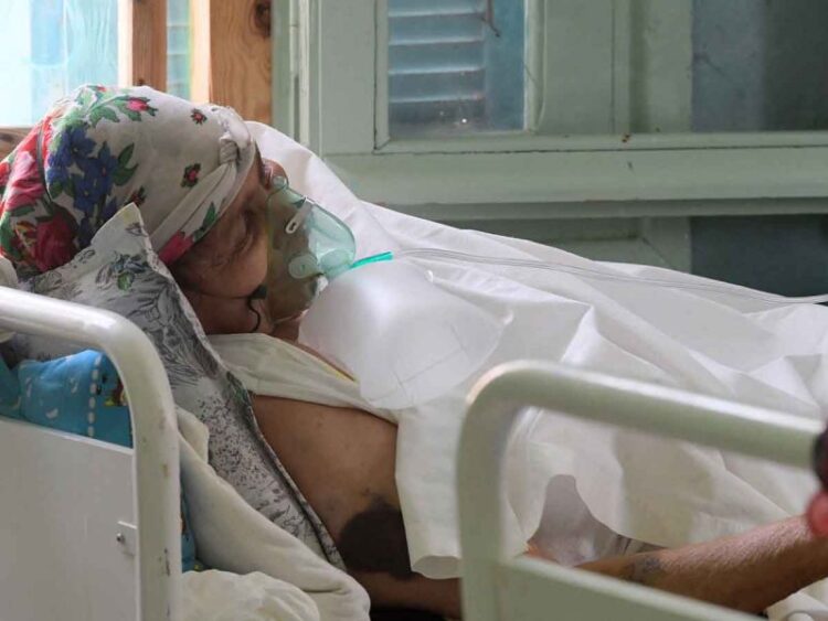 Crece ocupación hospitalaria en Nuevo León al 76 por ciento