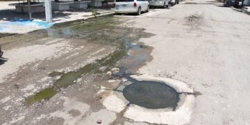 Aguas negras amenazan salud de habitantes en El Mante