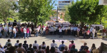 Promueven consulta popular contra ex presidentes