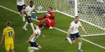 Inglaterra derrota 4-0 a Ucrania para ir a semifinales de la Eurocopa