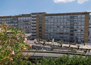 El Papa está bien y permanecerá hospitalizado 7 días: Vaticano