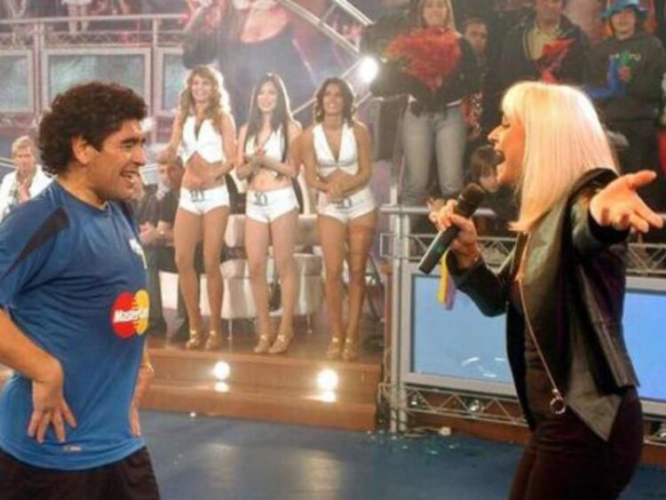 Murió la cantante italiana Raffaella Carrá