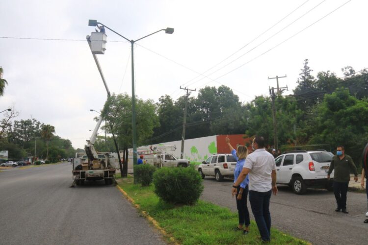 Instalan 370 luminarias en la Calzada Tamatán de Cd. Victoria