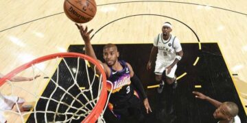 Suns derrotan 118 a 105 a Bucks en primer partido de final de NBA