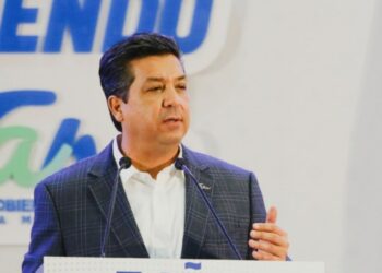 Juez mantiene congeladas cuentas bancarias de García Cabeza de Vaca