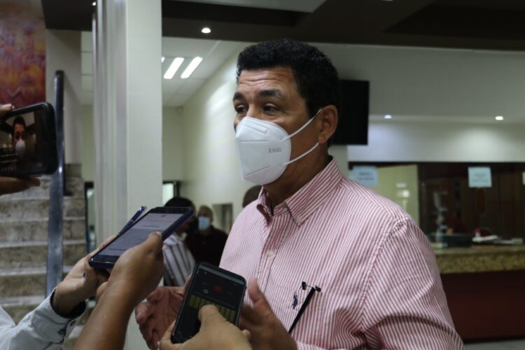 Pega COVID-19 a adultos jóvenes en Matamoros