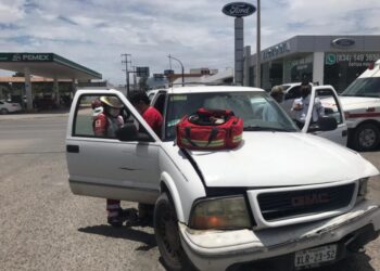Mujer se lesiona en choque