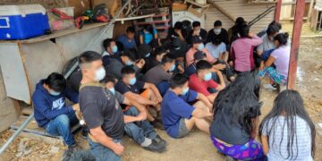 Detectan desde al aire a grupo de 33 indocumentados