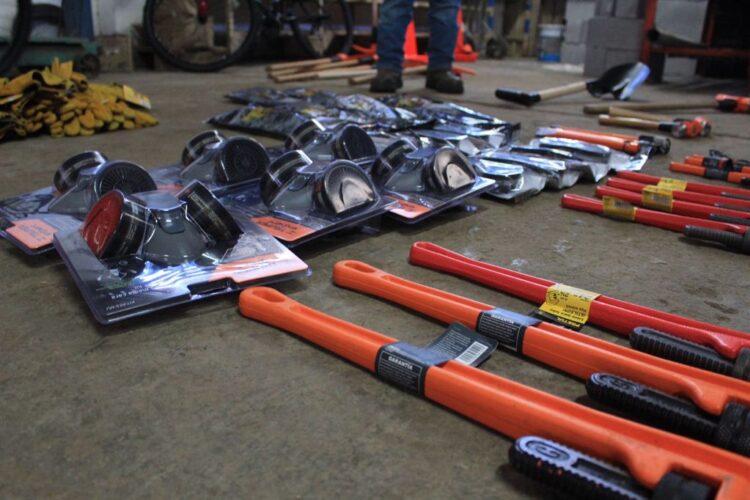 Equipan a empleados de COMAPA Victoria