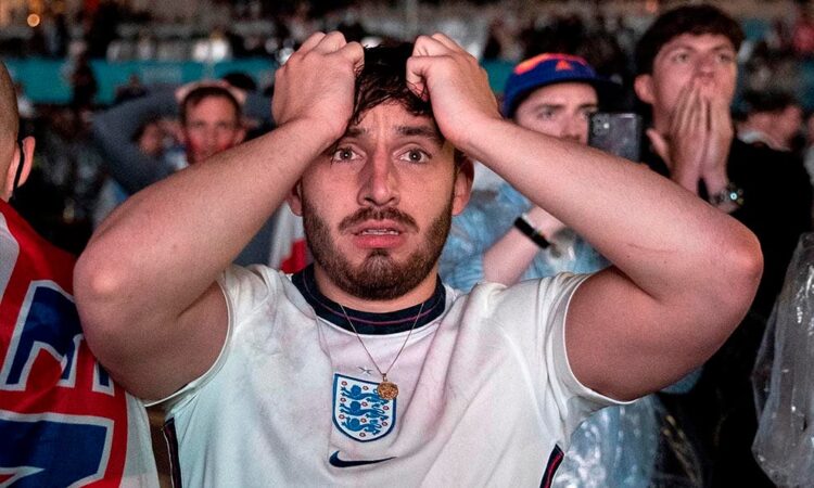 Inglaterra pide a aficionados enaltecer los valores