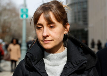 Sentencian a tres años de cárcel a actriz involucrada en secta sexual NXVIM