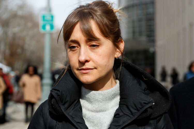 Sentencian a tres años de cárcel a actriz involucrada en secta sexual NXVIM