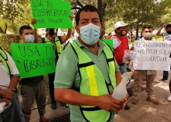 Comerciantes informales regalan 1,500 cubrebocas en Ciudad Victoria