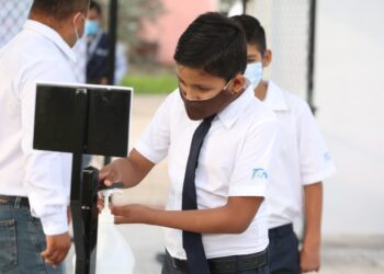 Padres de Familia no ven seguro el regreso a clases en Agosto