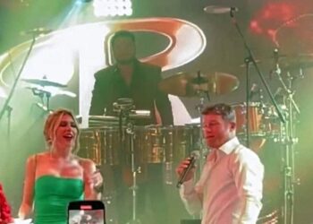 Canelo festeja cumpleaños de su esposa con Los Tucanes y El Recodo