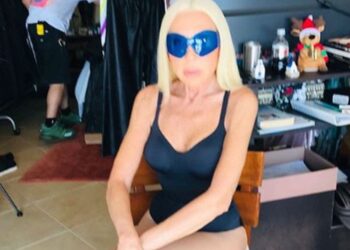 Comparan a Laura Bozzo con Lady Gaga