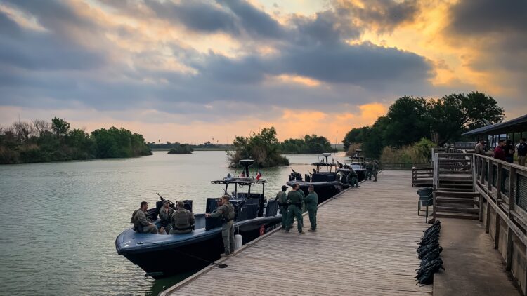Pide Lulac a presidente Biden intervenir para frenar presencia de Guardia Nacioal en frontera.