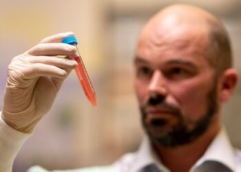 Esperanza contra el Parkinson: hidrogel aliviaría síntomas durante años