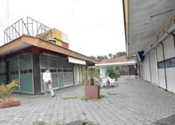 Piden revivir Plaza Palmas; tiene 23 años en abandono
