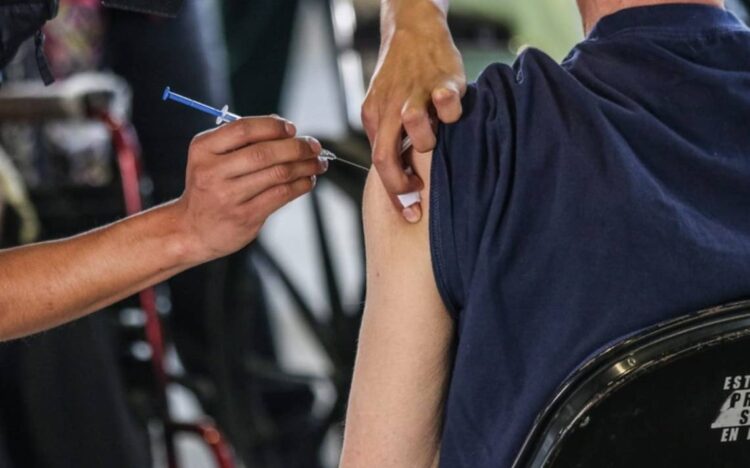 Docentes en Tamaulipas buscan segunda dosis de vacuna para regreso seguro a las aulas