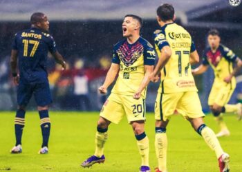 América pone un pie en la final de Concachampions