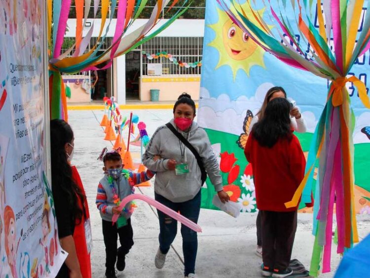 Papás firmarán carta responsiva para el regreso a clases