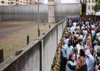 Alemania conmemora 60 años del Muro de Berlín