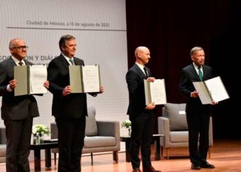 Inicia en Ciudad de México diálogo entre gobierno y oposición de Venezuela