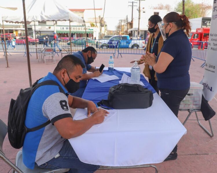 Ofertan 281 vacantes de empleos 57 empresas de Nuevo Laredo