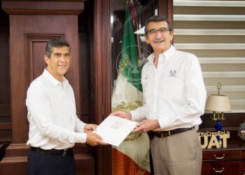 Instala Rector a Felipe del Ángel Malibrán como presidente del Club Correcaminos