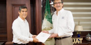 Instala Rector a Felipe del Ángel Malibrán como presidente del Club Correcaminos