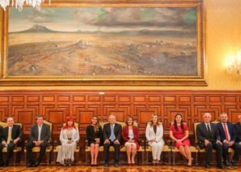 Sugiere López Obrador auditar a gobiernos salientes