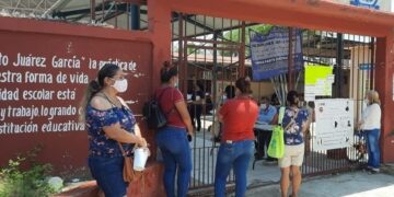 Exigen cuotas escolares para inscripción en secundaria 1 de Altamira