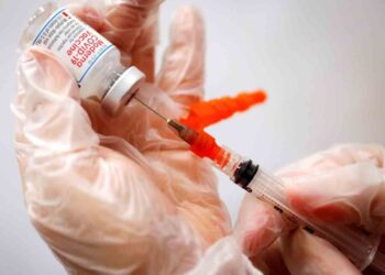 Cofepris autoriza uso de emergencia de la vacuna Moderna contra Covid-19