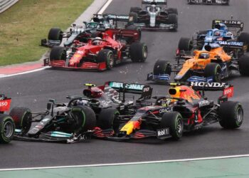 Valteri Bottas deja fuera del GP de Hungría a ‘Checo’