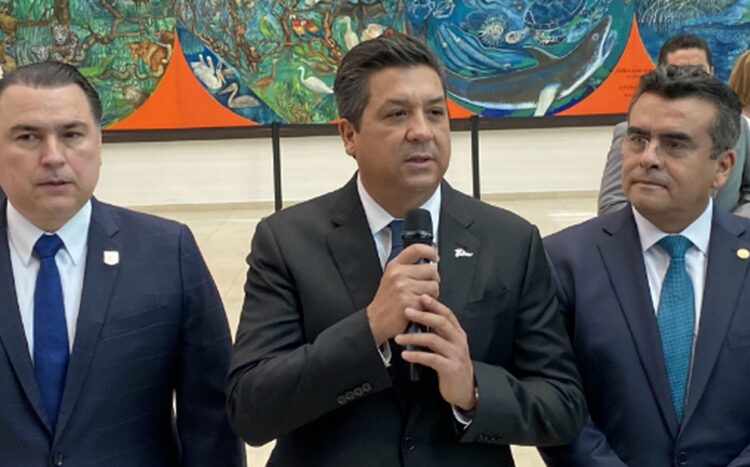 Desecha Corte controversia promovida por  G. Cabeza de Vaca contra orden de aprehensión