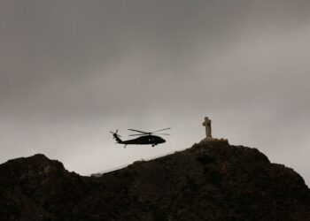 EU amplía restricciones en frontera con México al 21 de septiembre