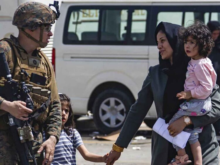 Al menos 13 países recibirán a afganos evacuados: EU