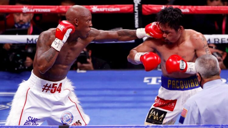 Cubano Ugás derrota por decisión a Pacquiao en Las Vegas