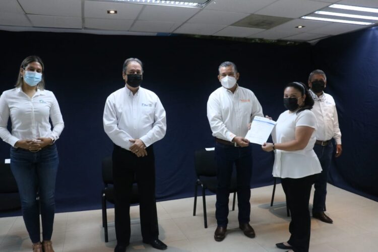 Entregan  SNTE-SET nombramientos de cambios 2021-2022