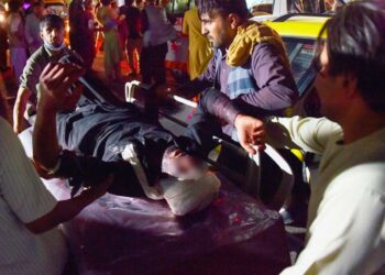 Explosiones en Kabul dejan más de una decena de muertos