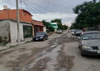 Lanzan SOS a COMAPA-Victoria por fuga de varios días en Col. Pajaritos
