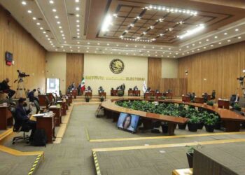 Alista INE presupuesto para 2022 y prepara consulta de revocación de mandato