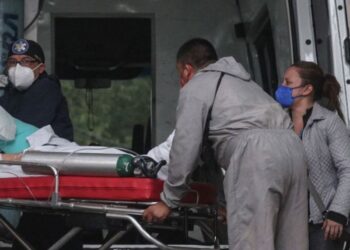 México rebasa las 258 mil muertes por covid; se reportan 6 mil 837 contagios más