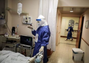 Teme OMS 236 mil muertos más por covid en Europa para diciembre