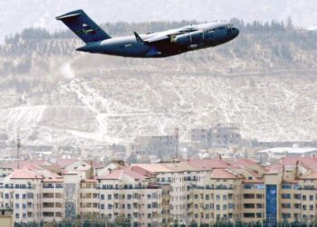 Afganistán queda en manos del talibán; termina ocupación de EU