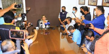 Designa Pilar Gómez equipo para entrega-recepción en Victoria