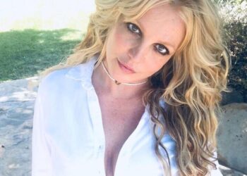 Britney Spears sube fotos con poca ropa a Instagram
