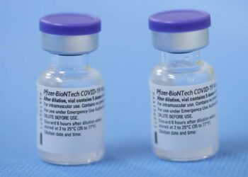 Vacunas Pfizer y Astra Zeneca tienen 100% de efectividad contra muerte covid: Estudio